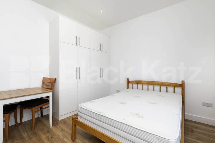 			Studio Apartment, 1 bath, 1 reception Apartment			 Ash Grove , Cricklewood (Inclusive of Council tax, Gas+ Water)